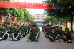 2012新生学子:军训中有苦也有乐