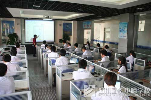 模拟企业化管理，实现上学就是上班