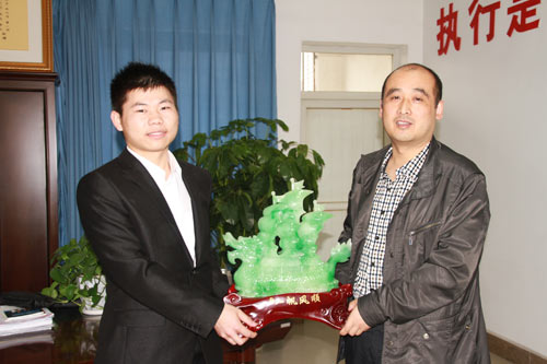 四川新华2013毕业典礼：这一天，我们毕业了