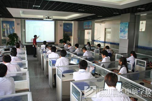 模拟企业化电商模式，上课=上班