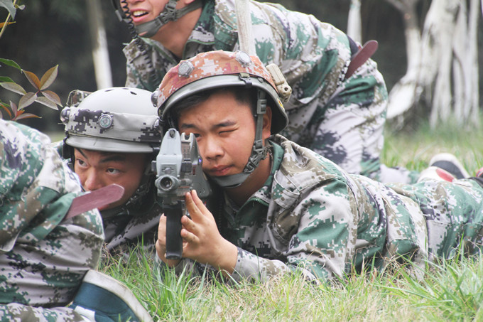 《太阳的后裔》，IT特种兵忍你很久啦！