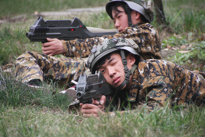 《太阳的后裔》，IT特种兵忍你很久啦！